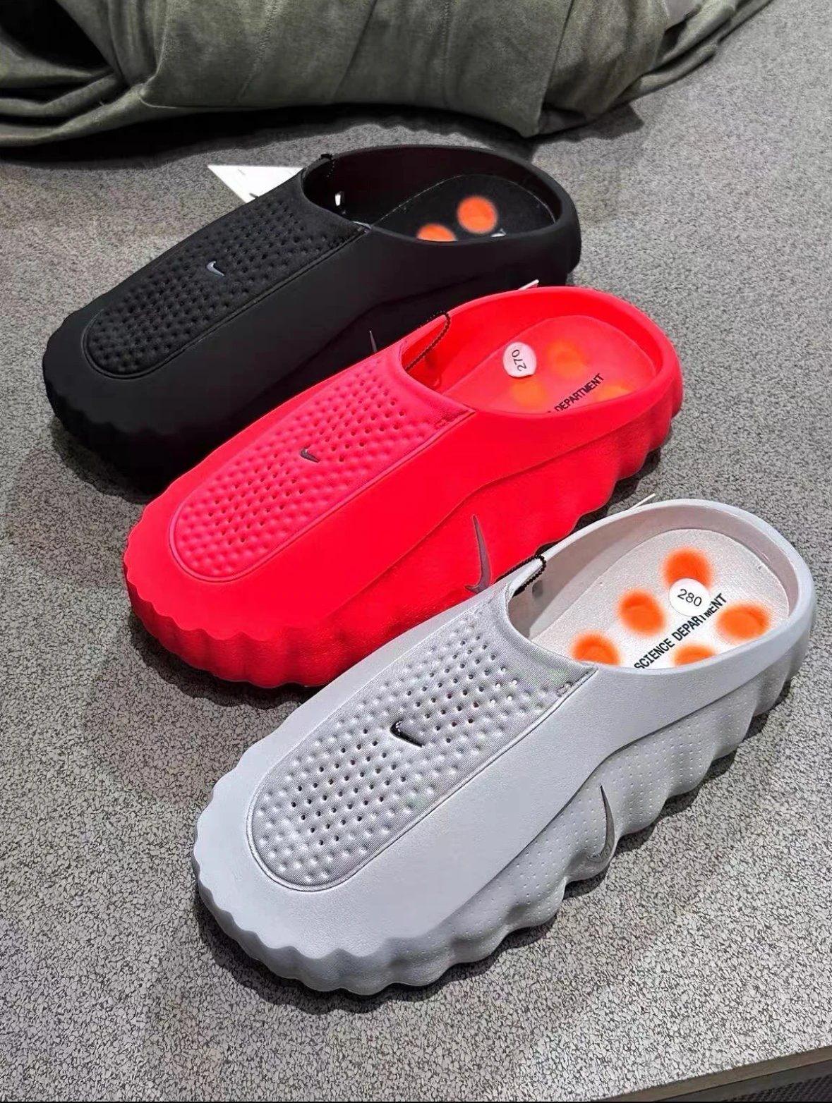 Nike Foam Runner Clogs