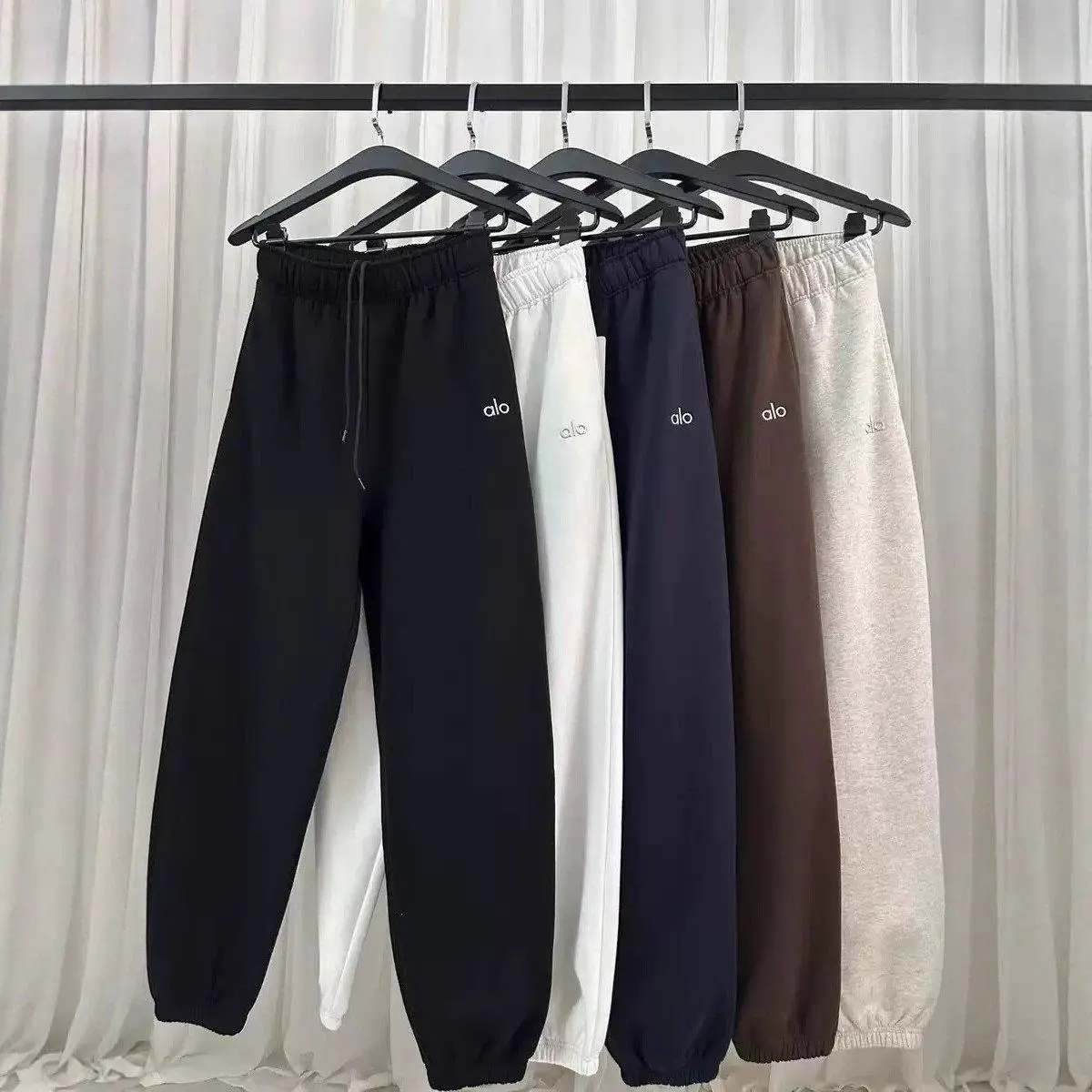 Alo Sweatpants